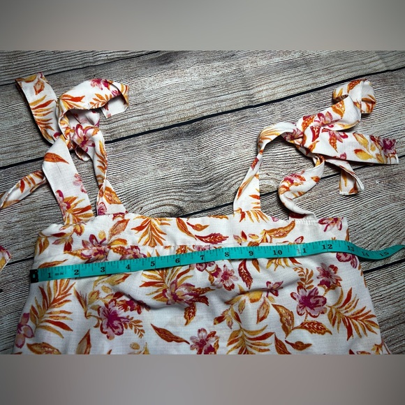 Hippie Rose Tie Shoulder Top - Picture 8 of 8